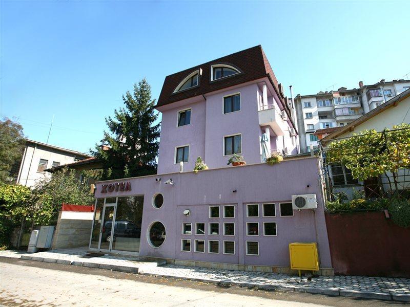 Family Art Hotel Gallery Plevne Dış mekan fotoğraf